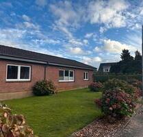 Frisch renoviertesanierte Doppelhaushalte im Bungalow-Stil - Schafflund