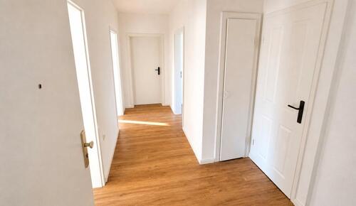 Foto - Renovierte 3 Zimmer-Wohnung mit Balkon in Bad Bodenteich zu vermieten!