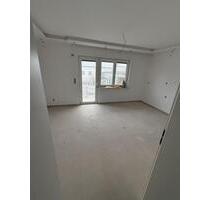 Helle 3 Zimmer Wohnung mit Terasse -Kernsaniert -Richen - Groß-Umstadt