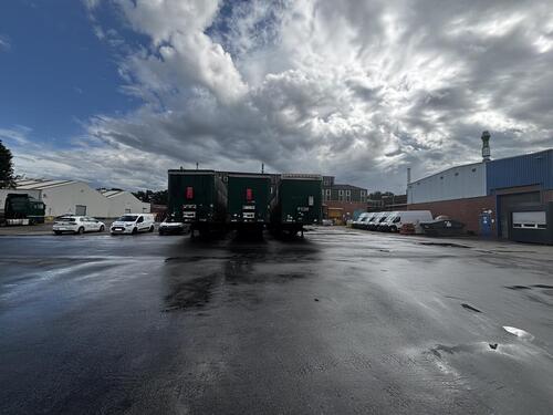 Foto - Außenstellplätze für Wohnmobile, Wohnwagen, Boote, und vieles mehr