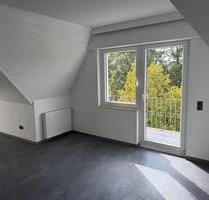 Stilvoll modernisiert: 2-Zimmer-Dachgeschosswohnung in Herford