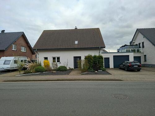 Foto - Hochwertiges Einfamilienhaus mit Potenzial für Mehrgenerationen