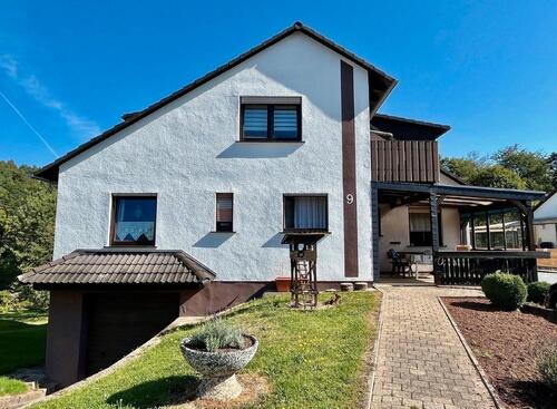 Foto - Wohnhaus für 1-2 Familien + Einliegerwohnung