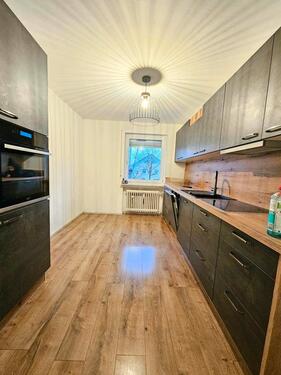 Foto - Sonnige 3,5 Zimmer Wohnung mit Balkon u. Designerküche von privat