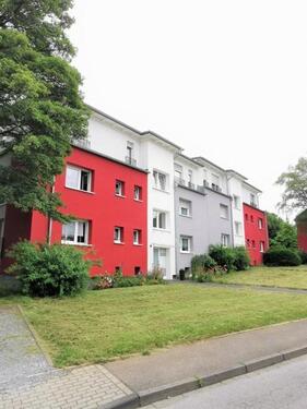 Foto - Frisch renovierte 2-Zi.-Whg. mit neuem Tageslichtbad und Balkon