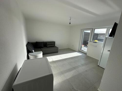 Foto - Moderne 1-Zi-Wohnung mit separatem Eingang & Terrasse