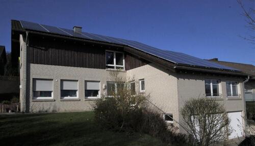 Foto - Schöne große WohnungHaus - 1.650,00&nbsp;EUR Kaltmiete, ca.&nbsp; 200,00&nbsp;m&sup2;