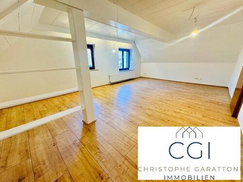 Foto - *** Renovierte 2 ZKB Dachgeschosswohnung im Herzen von Blieskastel ***