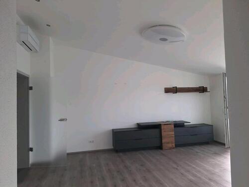 Foto - 4 Zimmer Dachgeschoßwohnung in Oedheim