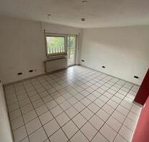 Gemütliche 3-Zi. Wohnung mit großem Balkon in Obergartzem - Mechernich