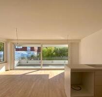 Lichtdurchflutete 2 -Zimmer-Neubauwohnung inkl. EBK und Süd-Balkon - Ludwigsburg Oßweil