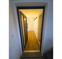 Modern kernsanierte 3-Zimmer-Wohnung mit Balkon - Hohenmölsen