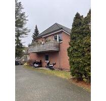 Frisch renovierte 4 Zimmer Wohnung+ Balkon+ Carport - Lachendorf