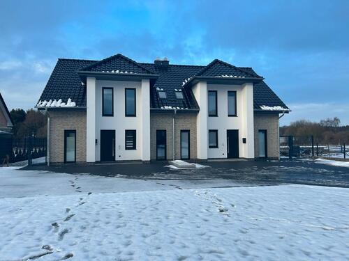 Foto - Doppelhaushälfte, Erstbezug, 135m2, inkl. Küche, in 27619 Wehden