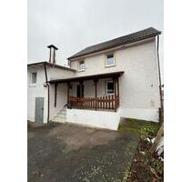 5-Zimmer Einfamilienhaus in Grünberg mit Ausbaupotenzial!