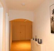 Möblierte 3,5 Zimmer Wohnung mit 2 Balkons in Augsburg