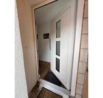 Helle, sanierte 3-Zimmer-Wohnung mit Balkon ins Grüne - Itzehoe