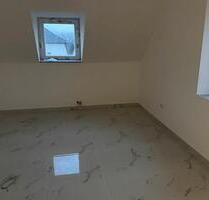 Schonecken liegt 5 Minuten von allem entfernt.700€ - Schönecken