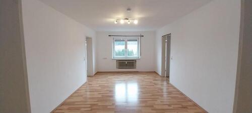 Foto - 4 Zimmer Dachgeschosswohnung - 700,00&nbsp;EUR Kaltmiete, ca.&nbsp; 110,00&nbsp;m&sup2;