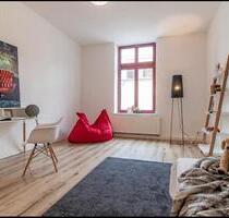 Traumwohnung für Familien: 4 Zimmer, 160,5 m² & große Terrasse - Zwickau