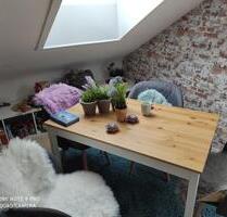 Nettes sauberes Zimmer mit Dachfenster. - Mosbach