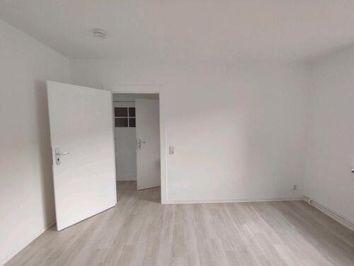 Foto - 2 Raum Wohnung mit EBK und Balkon
