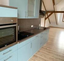 2-Zimmer-Whg. 73m² DG Dessau Mitte, moderne Einbauküche, Balkon - Dessau-Roßlau