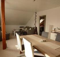 Schöne DG-Wohnung in Edelzell, Einbauküche neu - Eichenzell