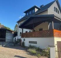 Wohnen und Arbeiten: Haus mit Werkstatt - Weinbach