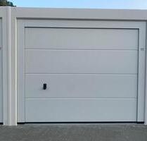 Garage Neubau mit Strom und Sektionaltor - Münchberg