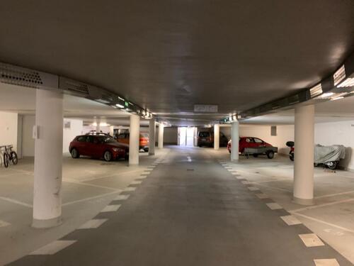 Foto - Großer Tiefgaragenstellplatz in der Stethaimerstraße 31, Landshut