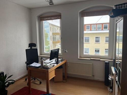 Foto - WG-Zimmer zu vermieten - 350,00&nbsp;EUR Kaltmiete, ca.&nbsp; 27,50&nbsp;m&sup2;