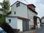 Foto - Einfamilienhaus Teils Sanierungs bedürftig