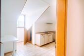 Foto - Großzügige Dachgeschosswohnung - 3,5 Zimmer