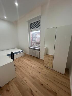 Foto - Einziehen & Wohlfühlen - 2 moderne Zimmer in belebter 4er-WG in Bestlage abzugeben!!