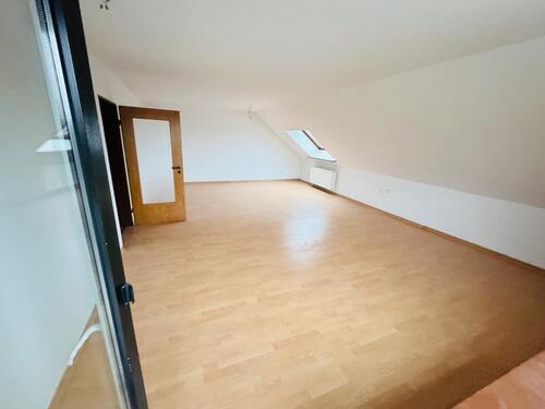 Foto - Dachgeschoßwohnung in Wedemark zur Miete