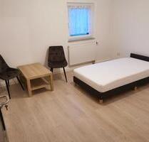 Wg zimmer in 92367 niederhofen - 550,00&nbsp;EUR Kaltmiete, ca.&nbsp; 25,00&nbsp;m&sup2; in Neumarkt in der Oberpfalz (PLZ: 92318) Altenhof