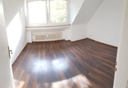 Foto - 2 Zimmer Dachgeschoßwohnung zur Miete in Köln