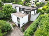 Foto - Traumhaus mit zwei Garagen in begehrter Schweinfurter Lage