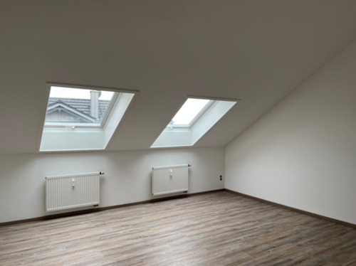 Foto - 3 Zimmer Dachgeschoßwohnung zur Miete in Eitting