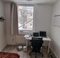 WG Zimmer frei - 590,00 EUR Kaltmiete, ca. 11,00 m² in Berlin (PLZ: 13585) Spandau WG Zimmer frei - 590,00 EUR Kaltmiete, ca. 11,00 m² in Berlin (PLZ: 13585) Spandau