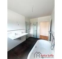 Ihr neues Zuhause: Erstbezug mit 4 Zimmern, Terrasse und Gartenanteil und Carport! - Burghaslach