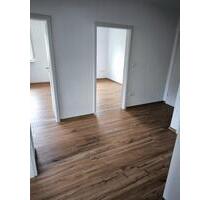 Renovierte 4 Zimmer Mietwohnung mit neuwertiger Küche - Regen