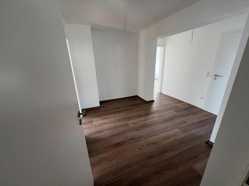 Foto - 3-Zimmer-Wohnung Kernsaniert Top Lage