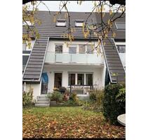 Reihenmittelhaus am Ortsrand - 499.000,00&nbsp;EUR Kaufpreis, ca.&nbsp; 125,00&nbsp;m&sup2; in Freiberg am Neckar (PLZ: 71691)