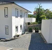 Wohnhaus mit 2 Wohneinheiten und Garagen in LandauIsar - Landau an der Isar