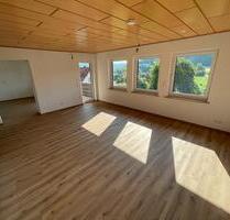 Helle 3-Zimmer-Wohnung mit Balkon & Blick ins Grüne 1.OG - Ebermannstadt