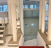 Neuer Mietzins! Wunderschöne Gewerbefläche mit Außenbereich in bester Altstadtlage von Osnabrück!