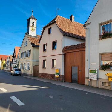 Foto - Wohnhaus, Nebengebäude und Scheune mit Potenzial