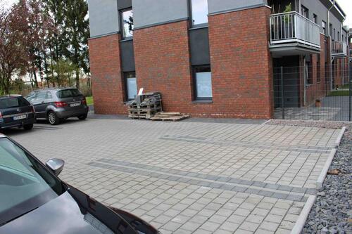 Foto - Ruhige 3-Zi-EG-Wohnung mit Terrasse und PKW-Stellplatz